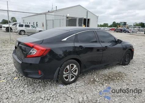 2018 Honda Civic Lx z USA, uszkodzony, nr VIN 19XFC2F56JE017751